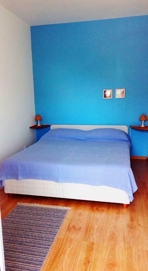 Apartmani Komunela อูมัค ภายนอก รูปภาพ